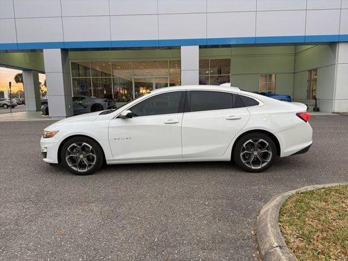 2021 Chevrolet Malibu FWD LT