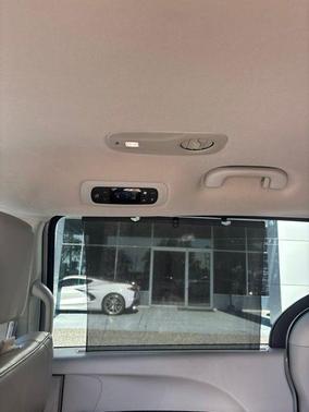 Luxury White Pearlcoat 2021 Chrysler Pacifica Touring L