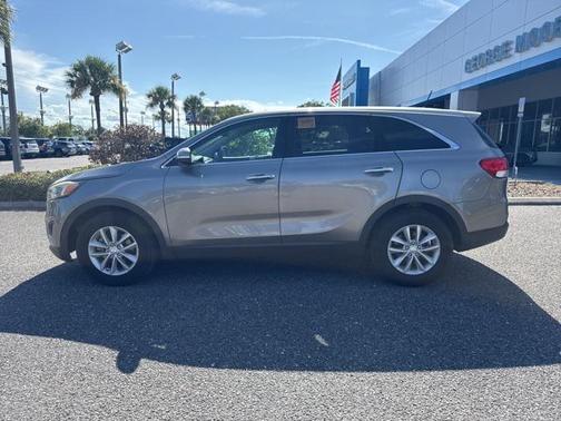 2016 Kia Sorento L