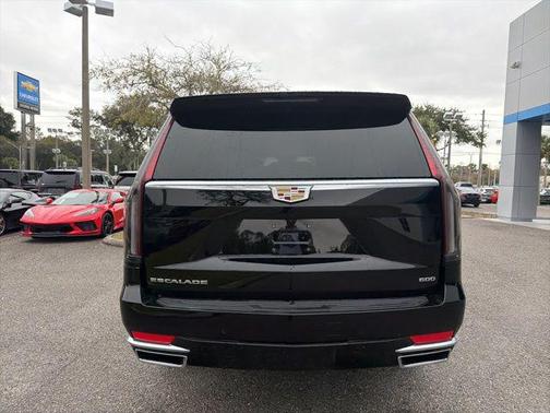 2024 Cadillac Escalade ESV Luxury