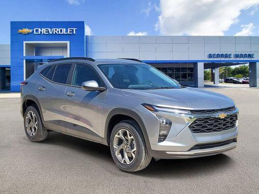 Sterling Gray Metallic 2026 Chevrolet Trax LT