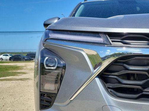 Sterling Gray Metallic 2026 Chevrolet Trax LT