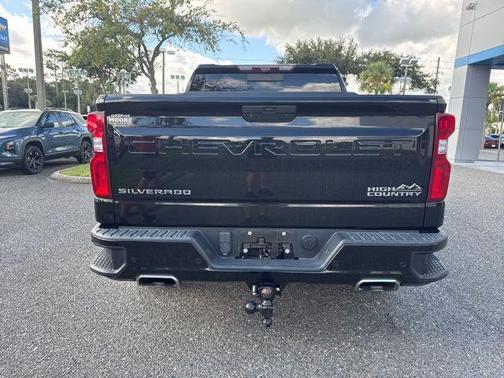 2022 Chevrolet Silverado 1500 High Country