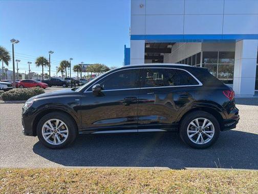 2023 Audi Q3 Premium 45 TFSI S line quattro Tiptronic