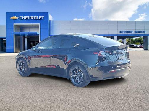 2024 Tesla Model Y Long Range Dual Motor All-Wheel Drive