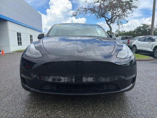 2024 Tesla Model Y Long Range Dual Motor All-Wheel Drive