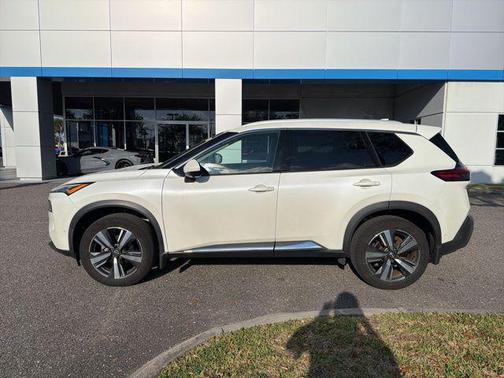 2022 Nissan Rogue SL