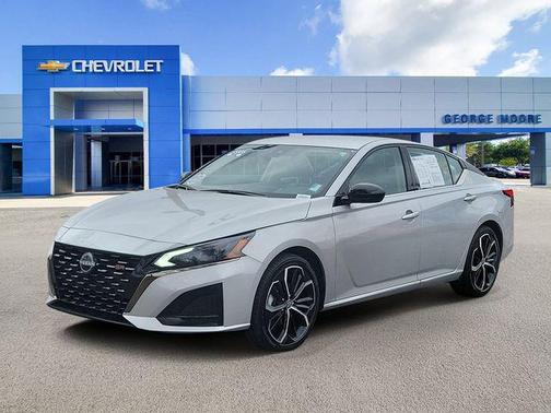 2025 Nissan Altima SR FWD