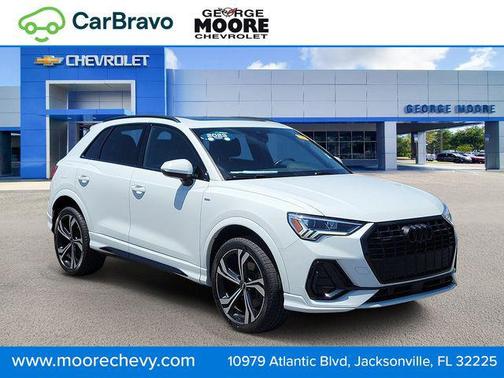 Glacier White Metallic 2023 Audi Q3 45 S line Premium Plus