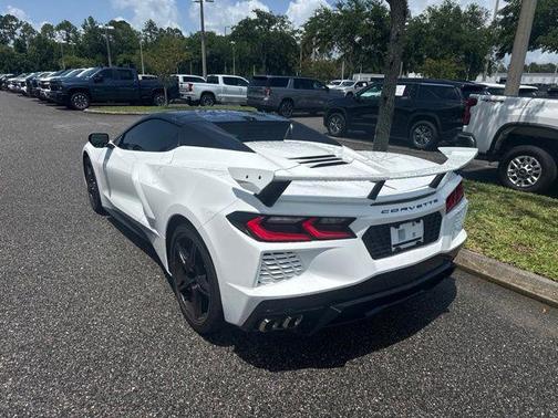 Arctic White 2024 Chevrolet Corvette Stingray w/3LT
