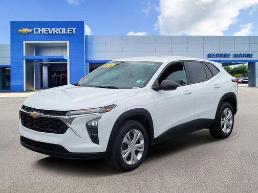 2024 Chevrolet Trax LS