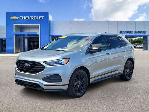 Iconic Silver Metallic 2023 Ford Edge SE