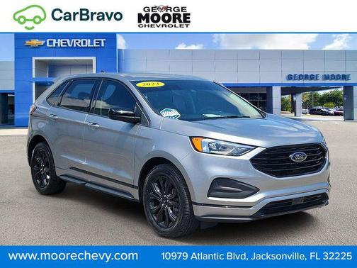 Iconic Silver Metallic 2023 Ford Edge SE