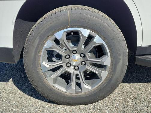 Summit White 2026 Chevrolet Tahoe LT