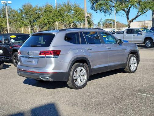 2022 Volkswagen Atlas 2.0T SE w/Technology