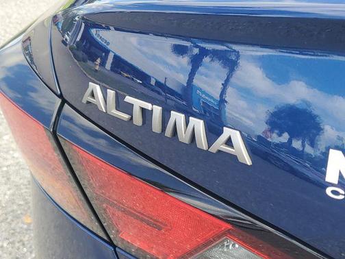2023 Nissan Altima S FWD