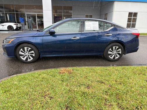 2023 Nissan Altima S FWD