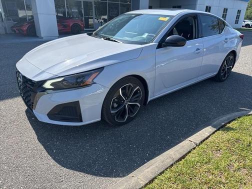 2024 Nissan Altima SR FWD