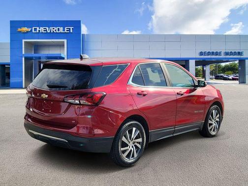 Radiant Red Tintcoat 2024 Chevrolet Equinox 1LT