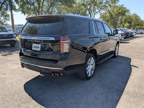 2023 Chevrolet Suburban 4WD High Country