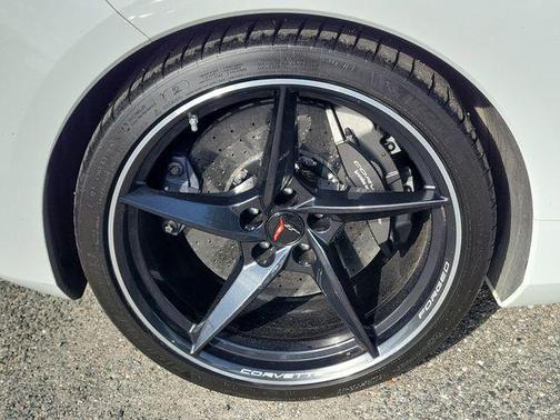 2024 Chevrolet Corvette E-Ray RWD Convertible 3LZ