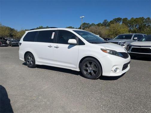 2017 Toyota Sienna SE Premium