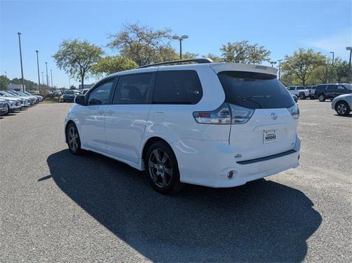 2017 Toyota Sienna SE Premium