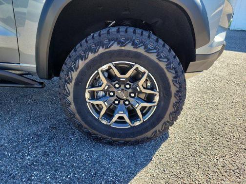 Sterling Gray Metallic 2026 Chevrolet Colorado ZR2