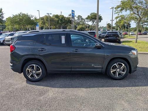 2021 GMC Terrain SLT