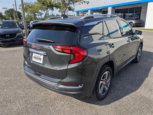 2021 GMC Terrain SLT