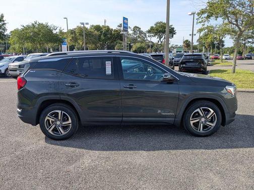 2021 GMC Terrain SLT