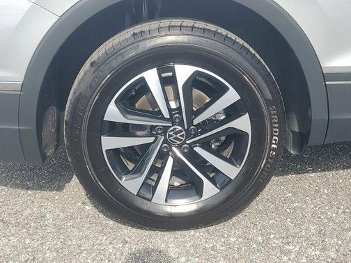 2024 Volkswagen Tiguan 2.0T S