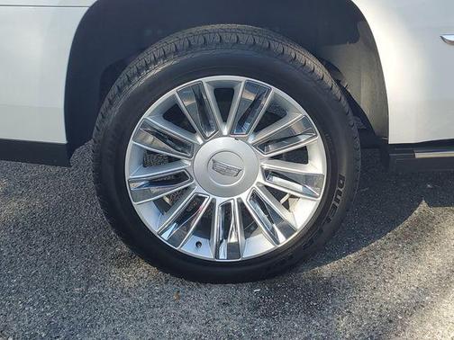 2019 Cadillac Escalade Platinum