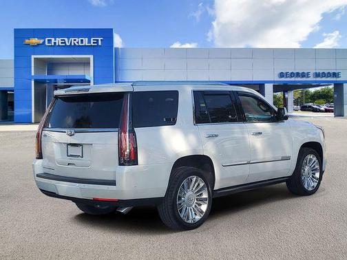 2019 Cadillac Escalade Platinum