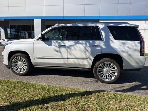 2019 Cadillac Escalade Platinum