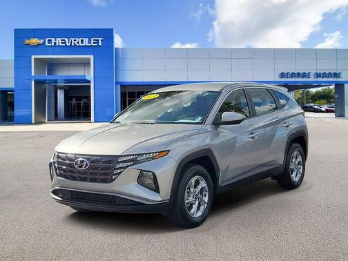 2023 Hyundai TUCSON SE