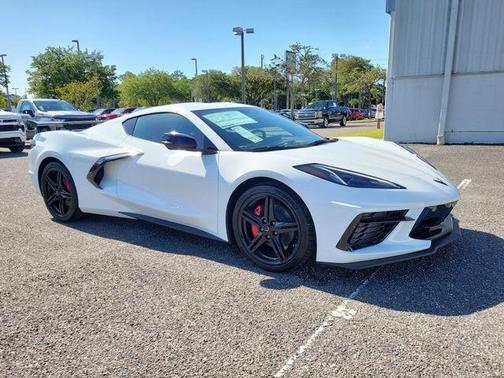 Arctic White 2026 Chevrolet Corvette Stingray w/1LT