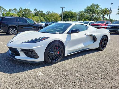 Arctic White 2026 Chevrolet Corvette Stingray w/1LT