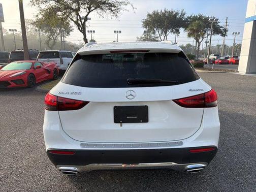 2021 Mercedes-Benz GLA 250 Base 4MATIC