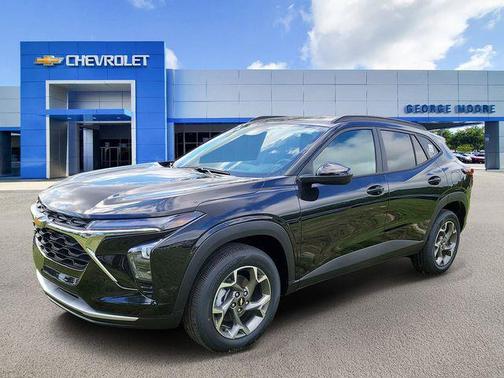 Mosaic Black Metallic 2026 Chevrolet Trax LT