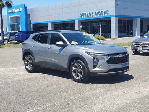 2024 Chevrolet Trax LT