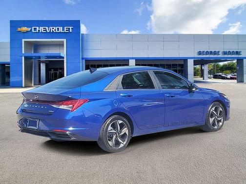 2022 Hyundai ELANTRA Limited