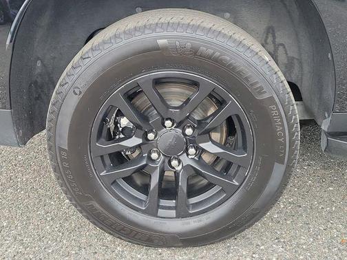 2023 Chevrolet Suburban LS