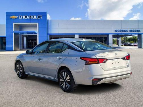 2022 Nissan Altima 2.5 SV