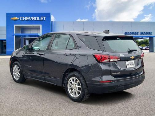 Iron Gray Metallic 2022 Chevrolet Equinox LS
