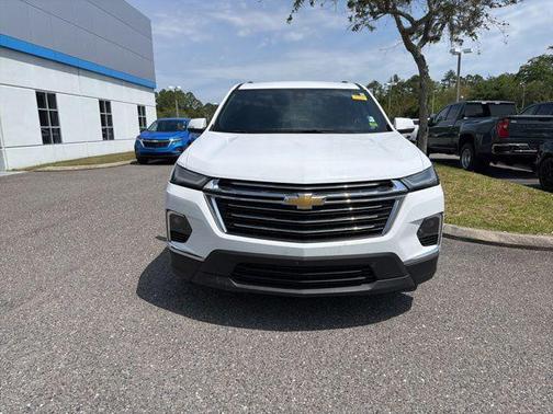 Summit White 2023 Chevrolet Traverse LT Leather