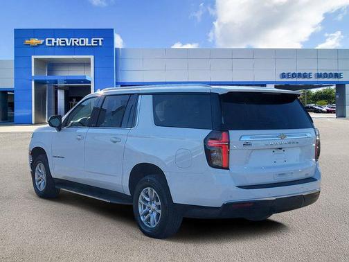 2024 Chevrolet Suburban LT