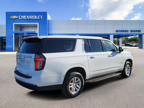 2024 Chevrolet Suburban LT