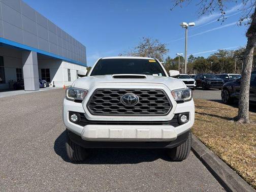 2022 Toyota Tacoma SR