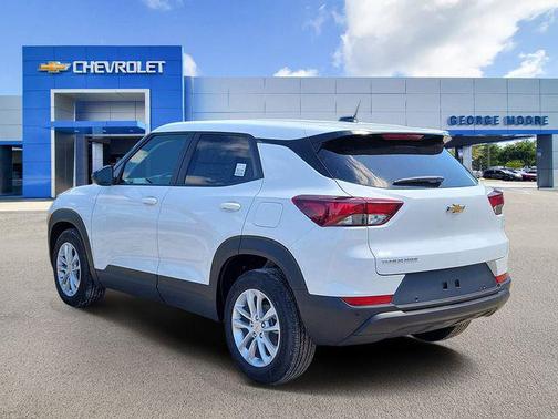 Summit White 2026 Chevrolet Trailblazer LS